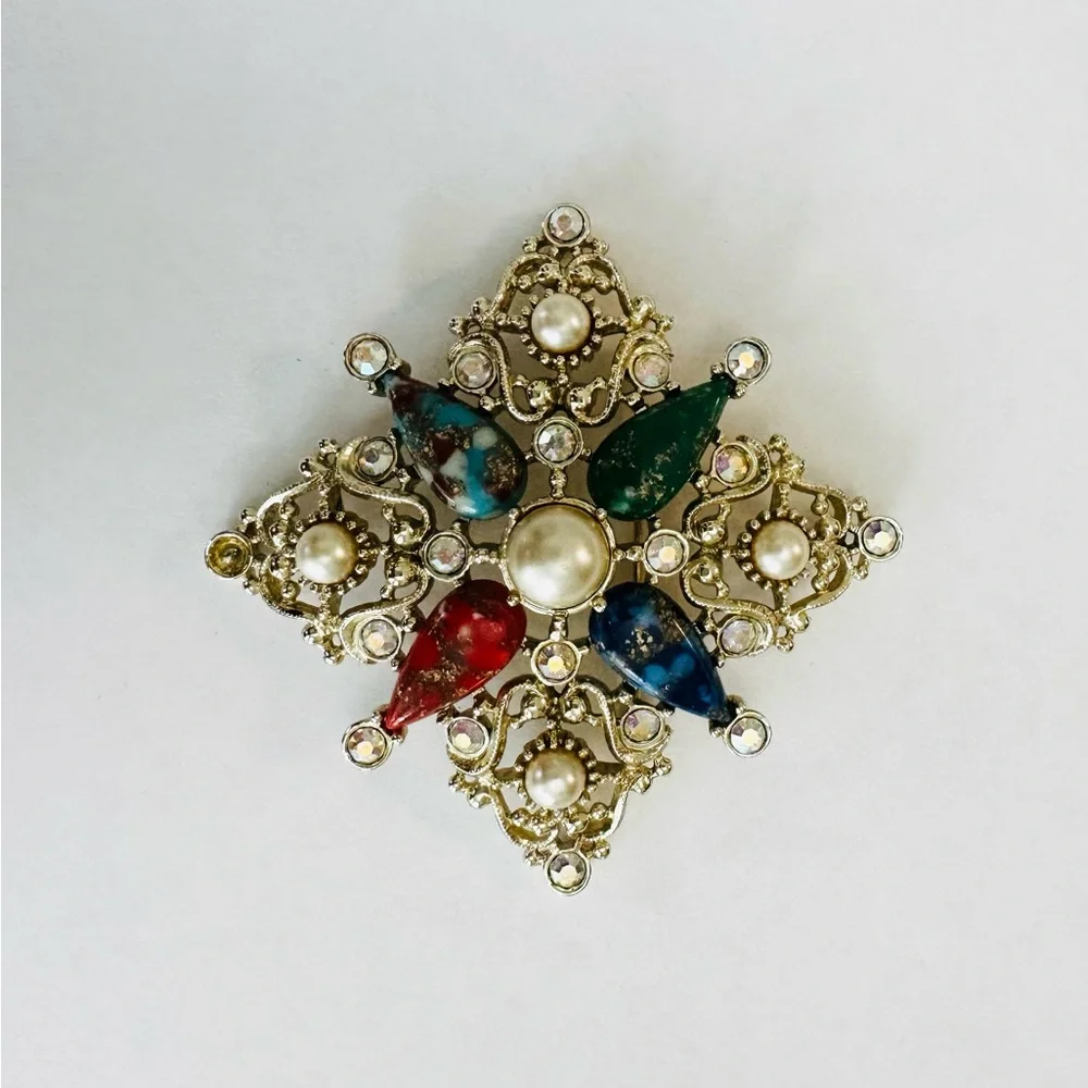 Napier Vintage Gold, Stone, Pearl Brooch - Picture 1 of 1